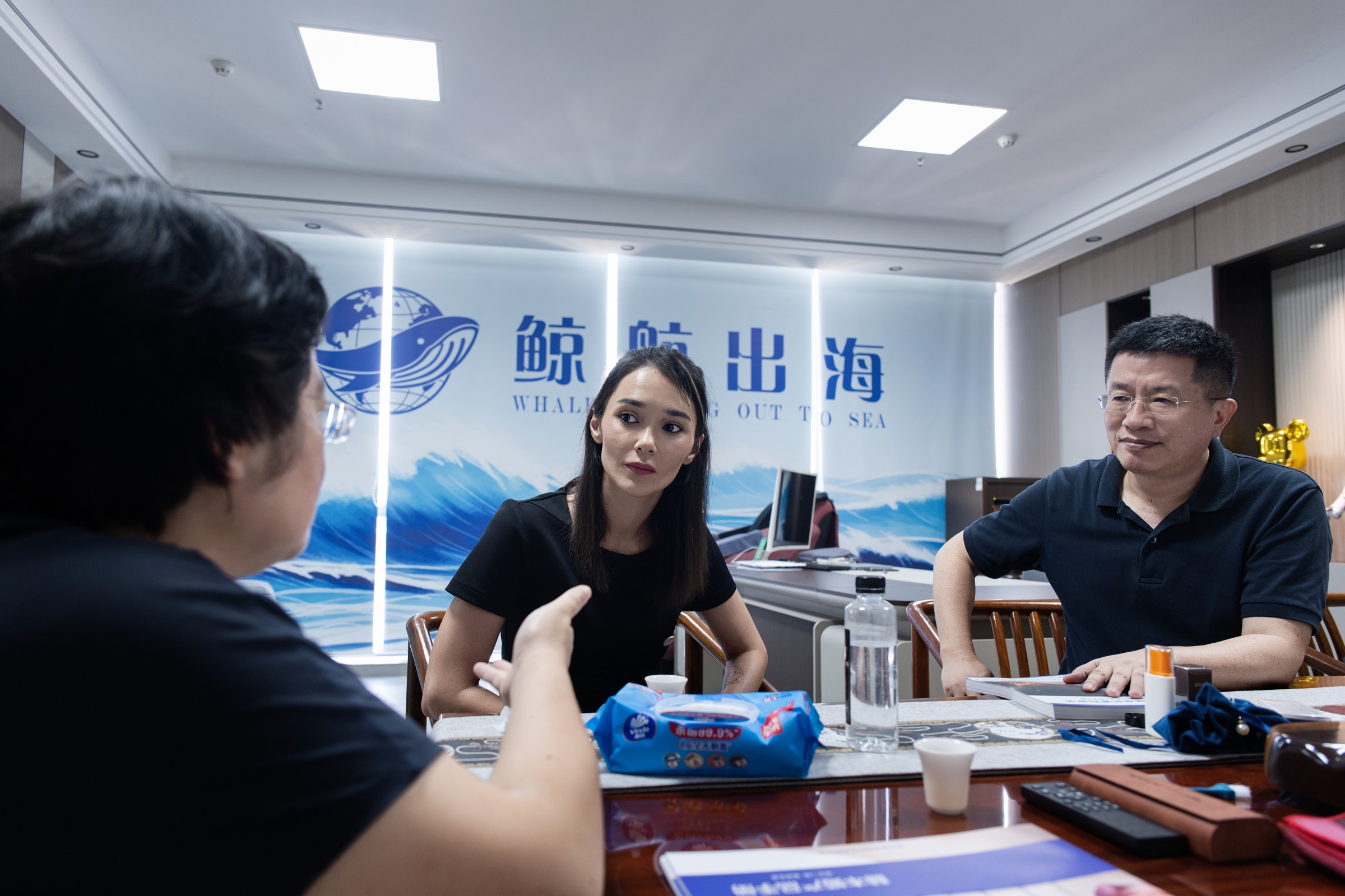 Urbantex founder in direct factory boardroom negotiation in China